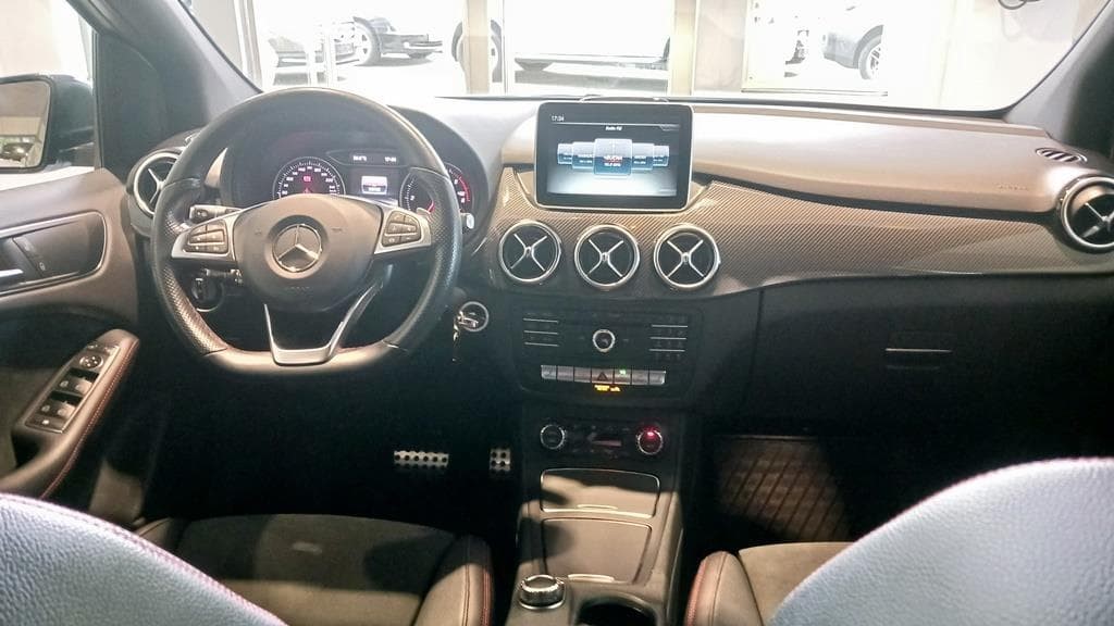 Foto 15 Mercedes B 200 d AMG Aut. 