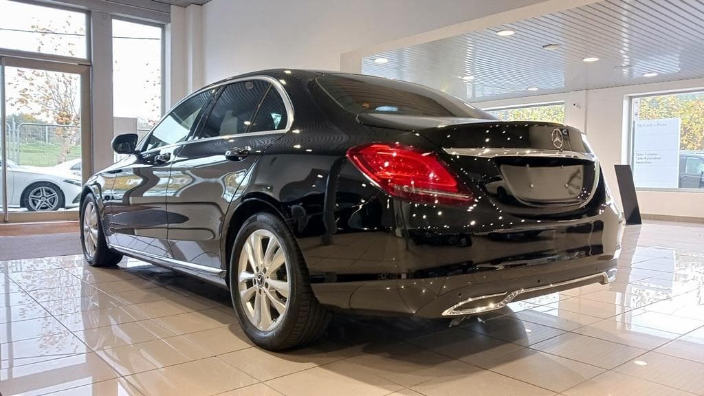 Foto 8 Mercedes C 220 d Avantgarde Aut.