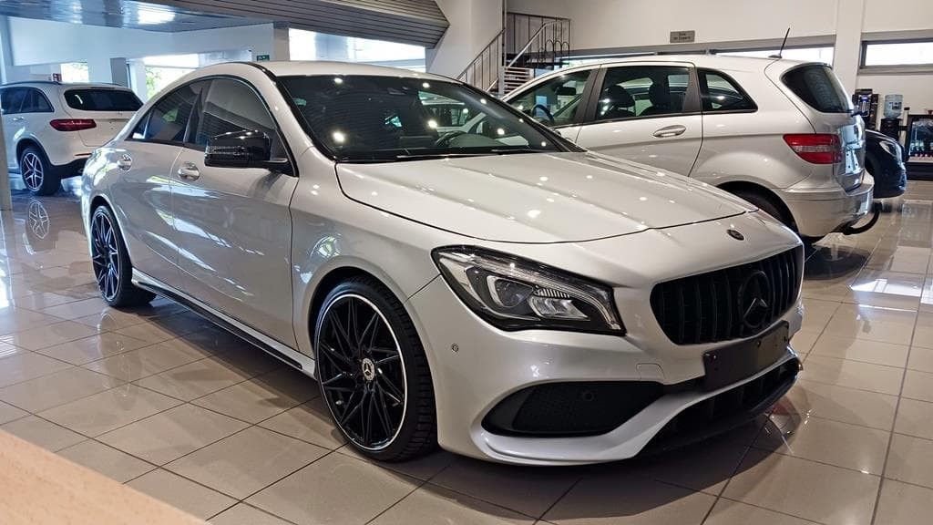 Foto 2 Mercedes CLA 200 d AMG Aut.