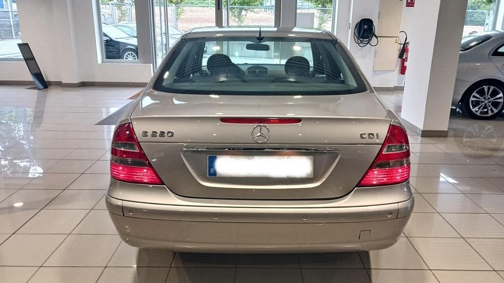 Foto 4 Mercedes E 220 CDI