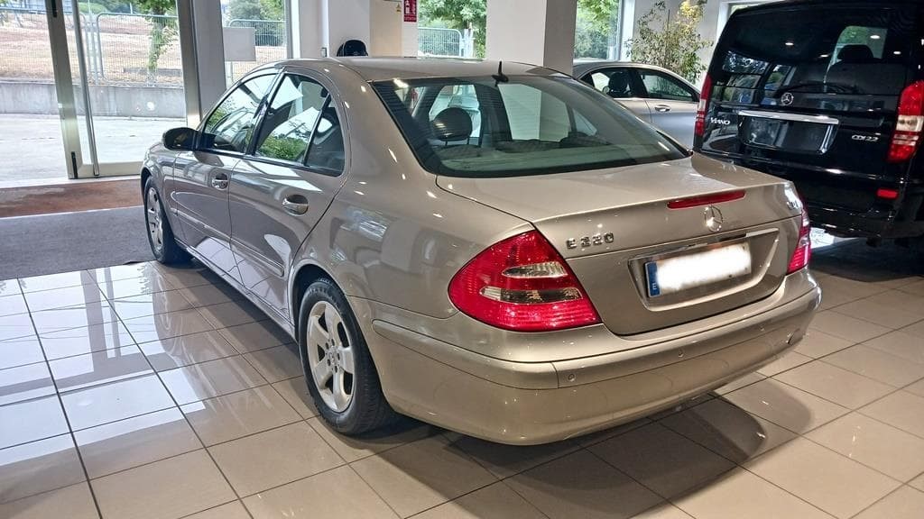 Foto 6 Mercedes E 220 CDI