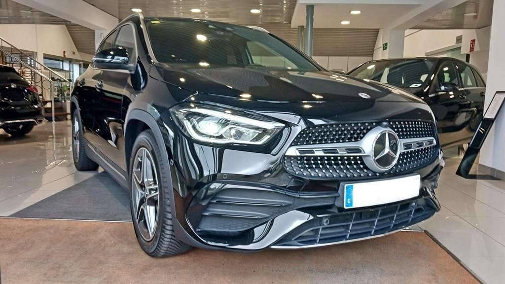 Foto 4 Mercedes GLA 200 d AMG Line 8G-DCT