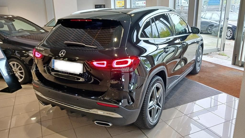 Foto 5 Mercedes GLA 200 d AMG Line 8G-DCT